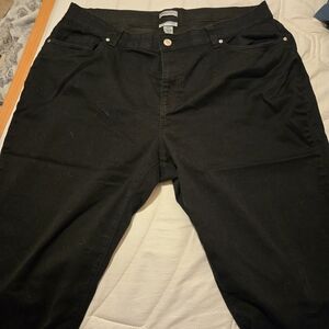 Catherines Classic Black Sateen Twill Capri Pants